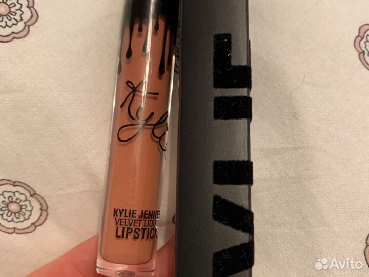 Новый матовый блеск kylie