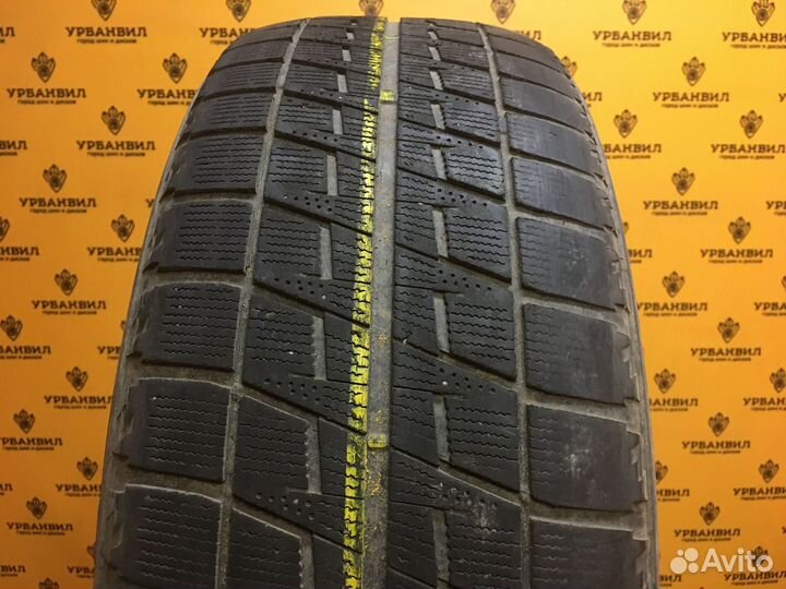 Bridgestone Blizzak Revo2 215/60 R17 96Q