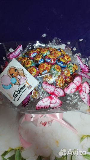 Букет из чупа чупсов мини и бабочек