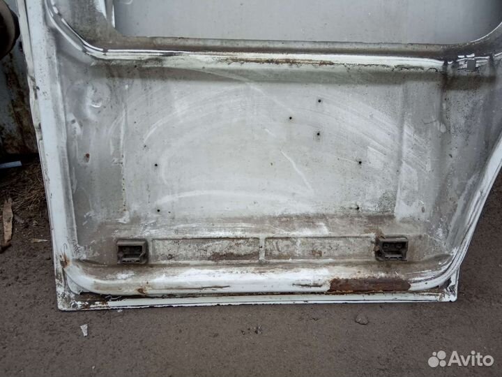 Дверь передняя левая Мерседес Спринтер