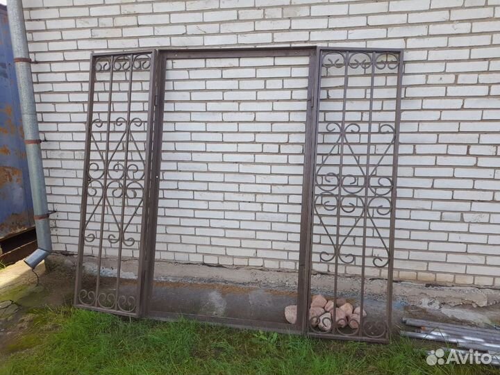 Решетка в дверной проем