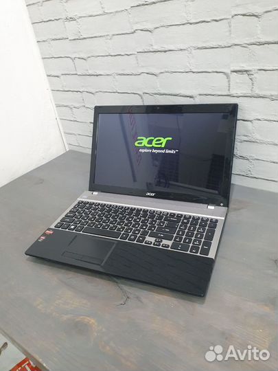 Ноутбук Acer Aspire V3-551G 15.6