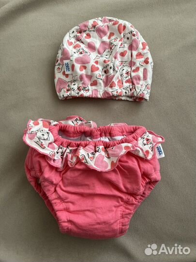 Трусики и шапчока для плавания 