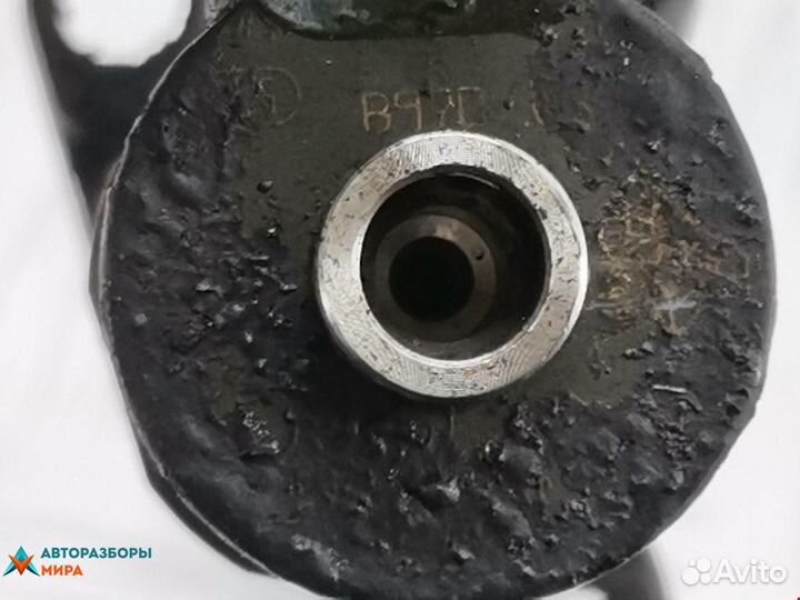 Форсунка Ford Focus 2 рест. 2009 1633633