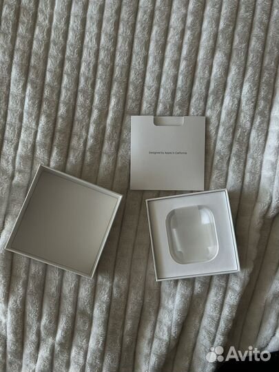 Коробка от airpods