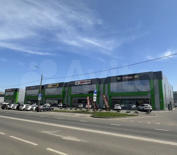 Коммерческое помещение с складом, 560 м²