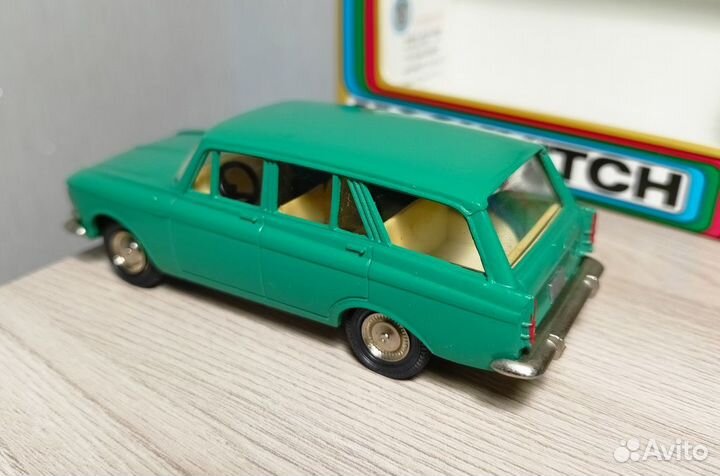 Модель автомобиля Москвич 427 А4
