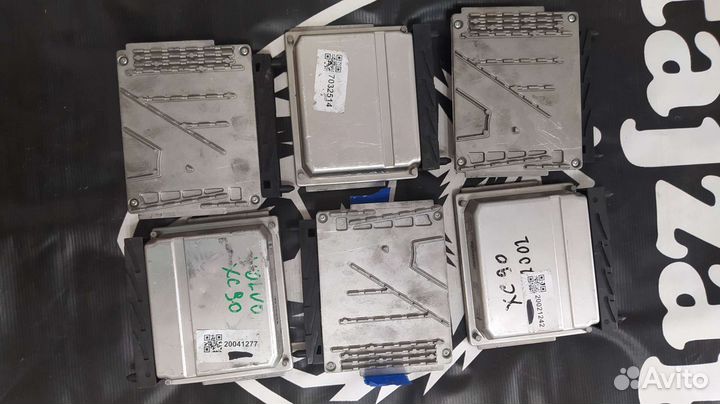 Блок управления двигателем Volvo XC90 08675760A