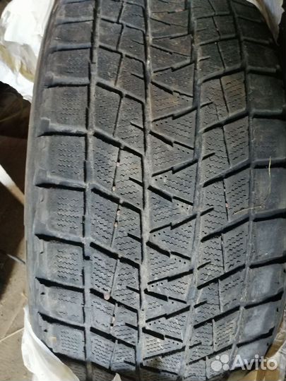 Bridgestone Blizzak DM-V1 265/50 R20