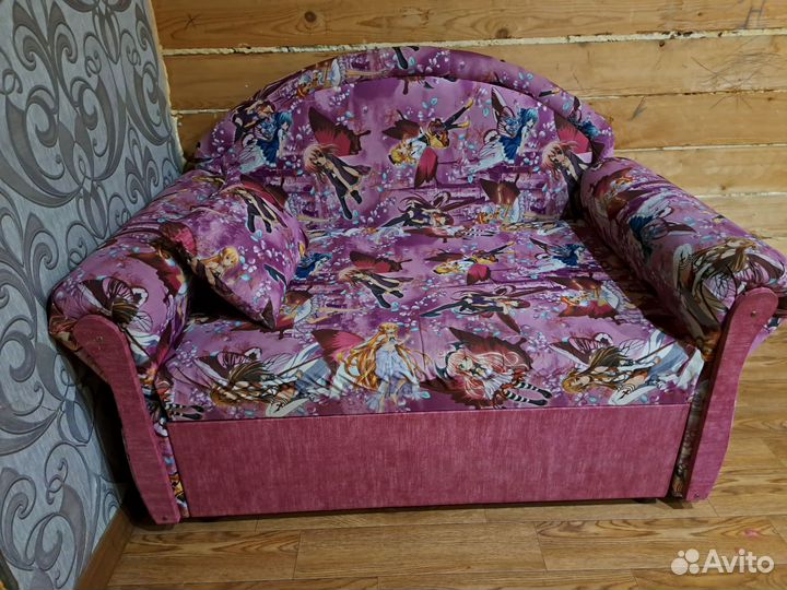 Детская кровать диван с мягкими бортиками