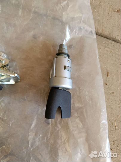 Вставка замка зажигания новая Ford Mondeo4