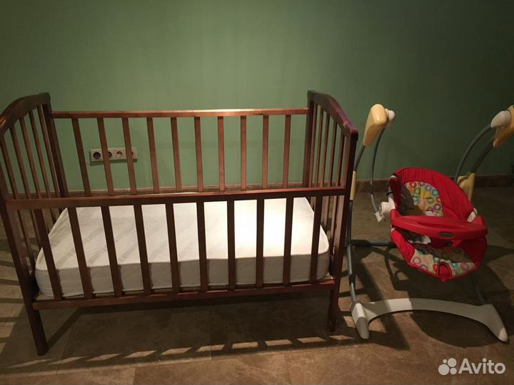 Детская кровать+качели (цена за все)