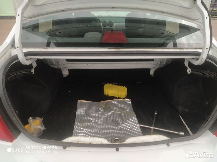 Renault Logan 1.6 AT, 2011, 300 000 км