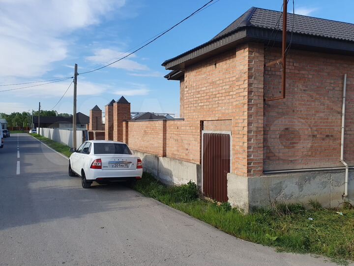 Дом 240 м² на участке 6 сот.