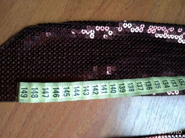 Блестящий коричневый пояс и браслет