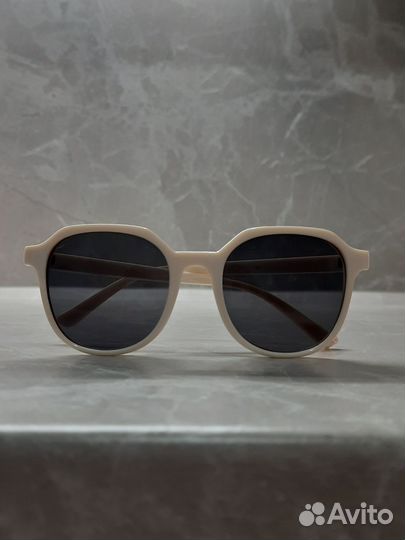 Солнцезащитные очки женские