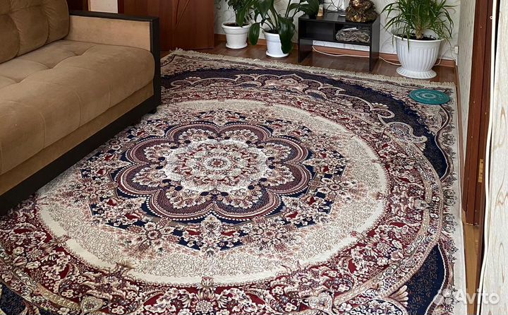 Ковер шерстяной