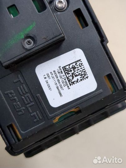 Кнопка стеклоподъемника Tesla Model 3, 2021