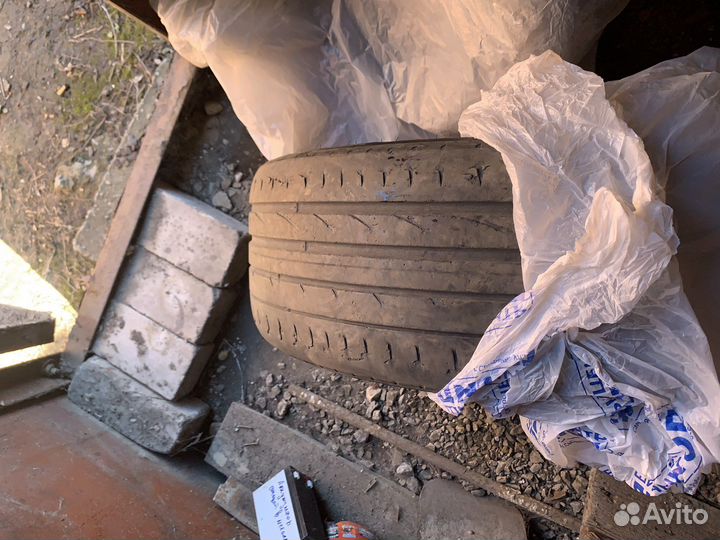 Maxxis Victra Sport SUV VS5 225/45 R17 и 245/45 R17 99Y