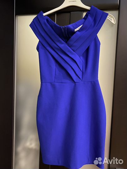 Платье футляр