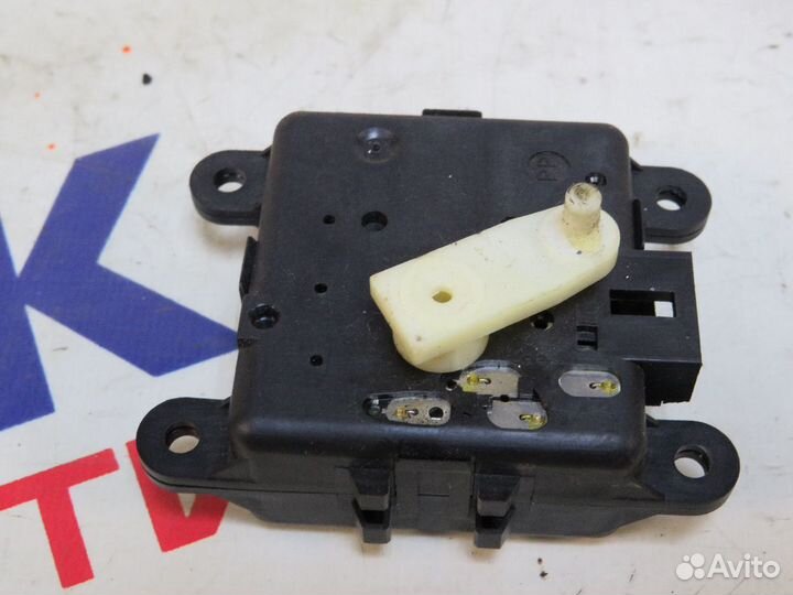 Привод заслонок отопителя subaru impreza GD2, GG3, GG2, GG9, GGA, GGB, GGC, GGD, GD3, GD9, GDA, GDB
