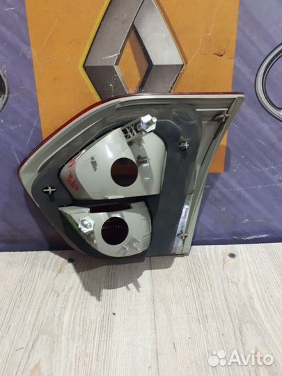 Фонарь задний Renault fluence Лев