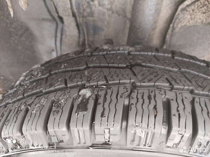Michelin Agilis Alpin 215/70 R15C