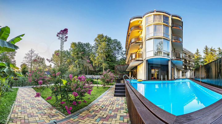 Комната 25 м², 1/4 эт.