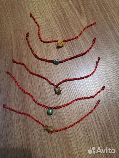Красная нить браслеты