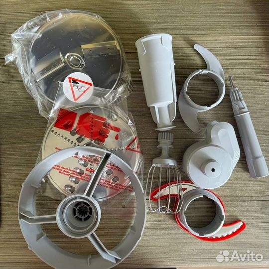 Кухонный комбайн Bosch multi talent 8 (MC812W620)