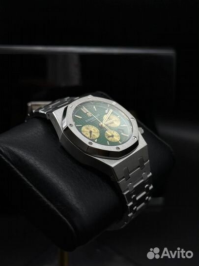 Часы Audemars Piguet Royal Oak Chrono Green Dial