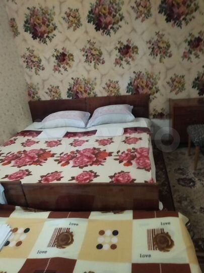 Комната 12 м² в 6-к., 1/2 эт.