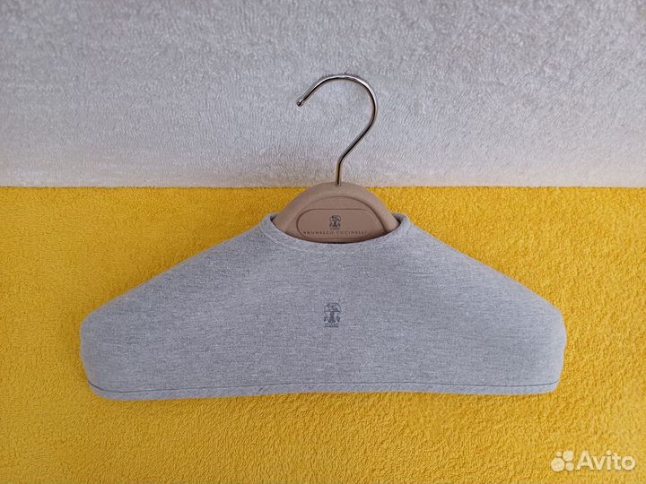 Плечики Brunello Cucinelli брендовые с чехлом 39 с