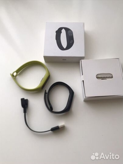 Фитнес браслет xiaomi mi band зарядное ремешки