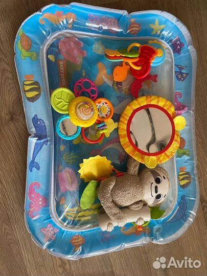 Развивающие игрушки для малышей пакетом