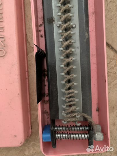 Машинка для ручного вязания