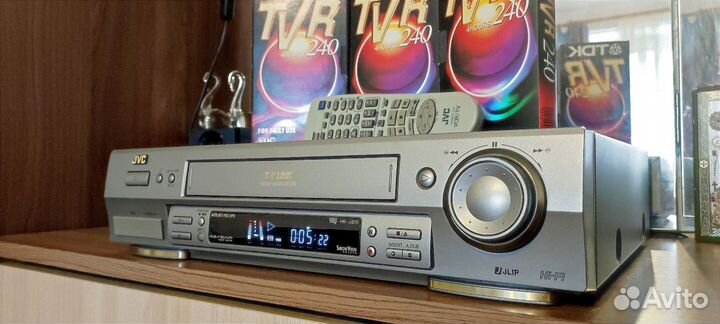 Видеомагнитофон JVC HR870 HI-FI stereo