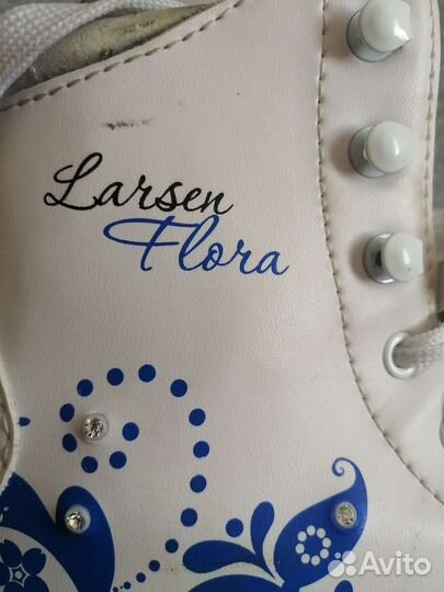 Коньки фигурные для девочки