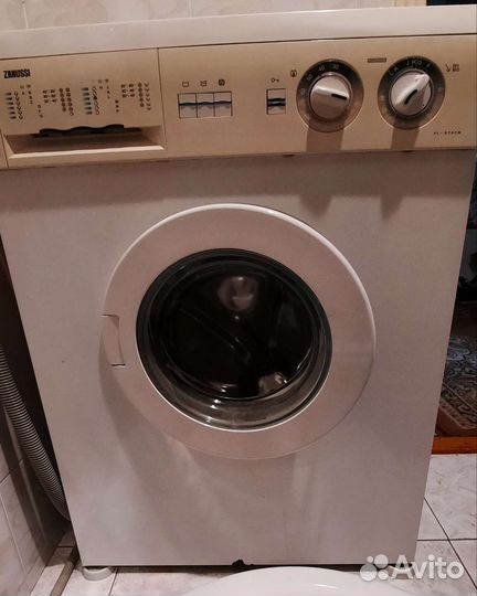 Стиральная машина на запчасти zanussi