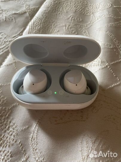 Беспроводные наушники samsung