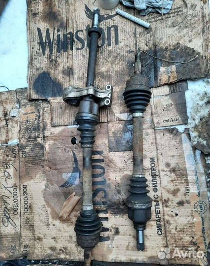 Полуось левая Peugeot 206 рест. 2006