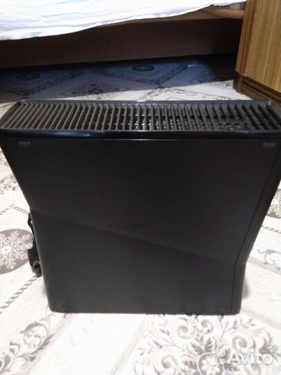 Xbox 360 slim freeboot прошитый