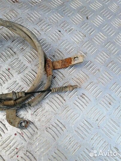 Трос ручника левый Hyundai Solaris RB G4FC 2011