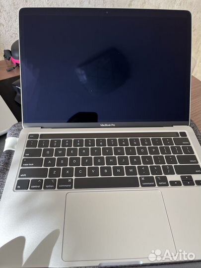 MacBook Pro 13 (2020), 512 гб, Core i5, 2 ггц, RAM