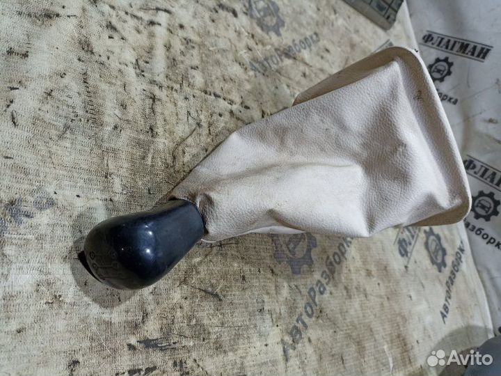 Кожух ручки кпп Land Rover Discovery Ii / Lt