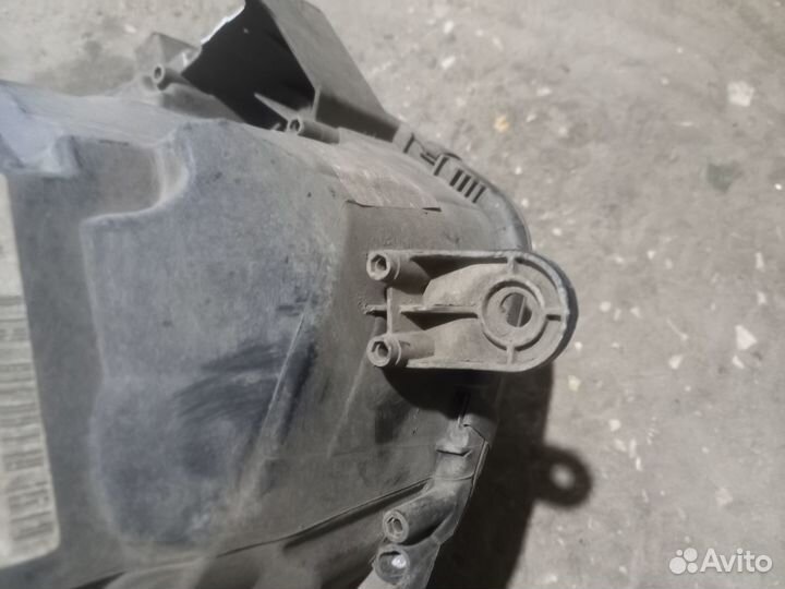 Фара правая Renault Duster (2020-Н. в. )