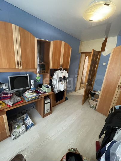 3-к. квартира, 58 м², 1/9 эт.