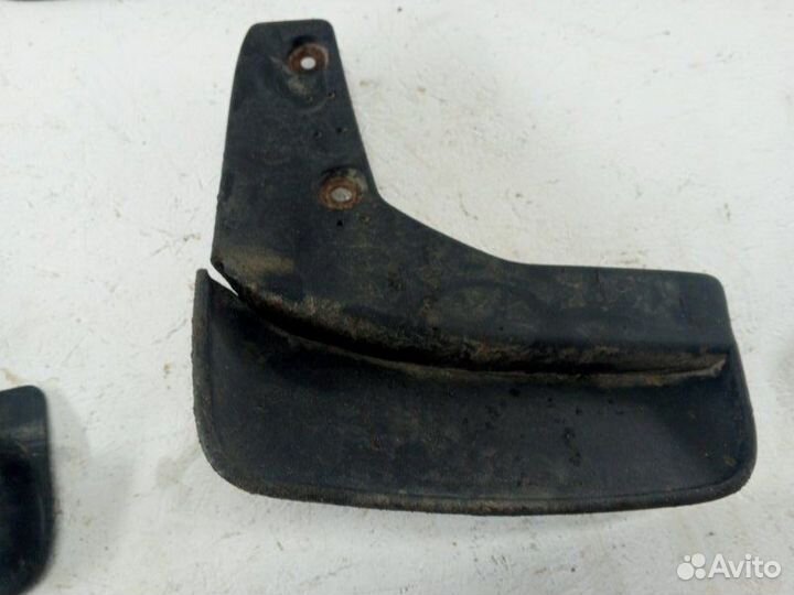 Брызговики Mitsubishi Lancer 9 седан 1.6 4G18 2005