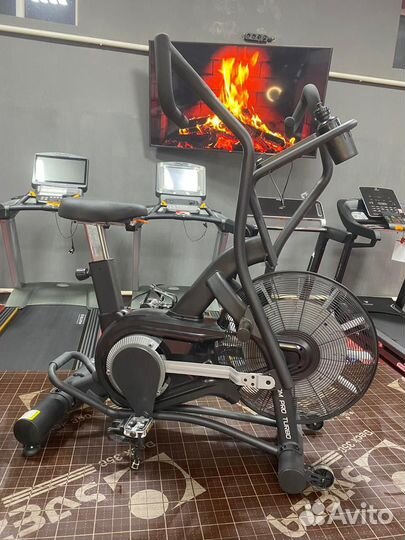 Велотренажер аэробайк