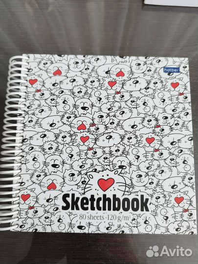 Скетчбук и блокнот